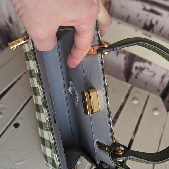 Tory Burch Petite Lee Radziwill handbag and NWT matching wallet. - Picture 10 of 16